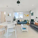 Sparkling Bondi Views